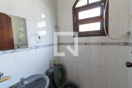 Casa à venda com 250m², 5 quartos e 5 vagas Casa à venda com 250m², 5 quartos e 5 vagasBanheiro de serviço