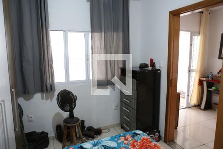 Quarto 2 de casa para alugar com 2 quartos, 58m² em Sta Cruz Ind, Contagem