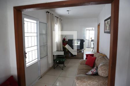 Sala de casa para alugar com 2 quartos, 58m² em Sta Cruz Ind, Contagem