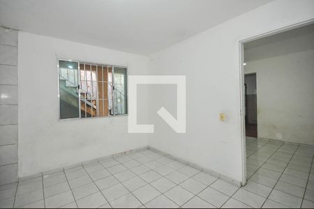 Quarto de casa para alugar com 1 quarto, 45m² em Jardim Samara, São Paulo