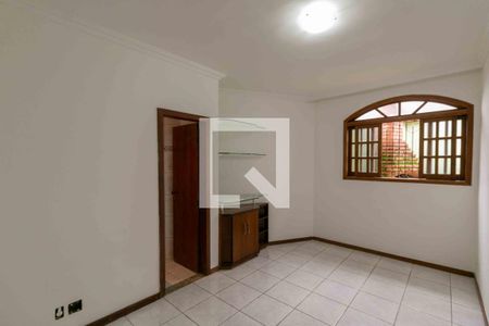 Quarto 1 Suite de casa à venda com 3 quartos, 180m² em Santa Amelia, Belo Horizonte