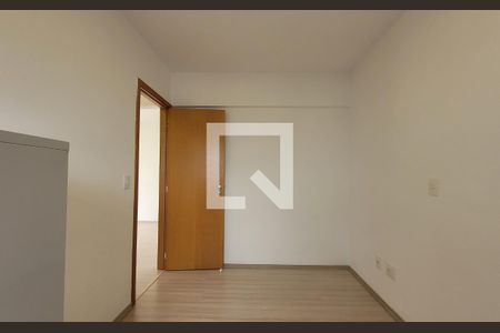 Quarto de apartamento à venda com 2 quartos, 51m² em Utinga, Santo André