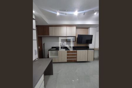 Sala/Cozinha de apartamento para alugar com 1 quarto, 32m² em Vila Gumercindo, São Paulo