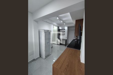 Sala/Cozinha de apartamento para alugar com 1 quarto, 32m² em Vila Gumercindo, São Paulo