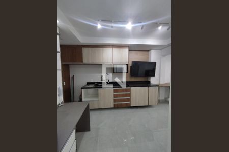 Sala/Cozinha de apartamento para alugar com 1 quarto, 32m² em Vila Gumercindo, São Paulo