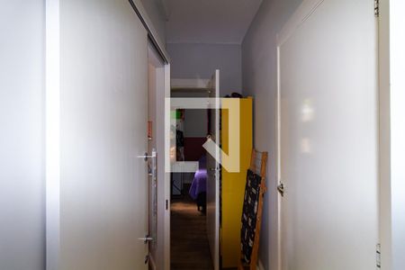 Corredor dos Quartos de apartamento para alugar com 2 quartos, 44m² em Vila Independencia, São Paulo