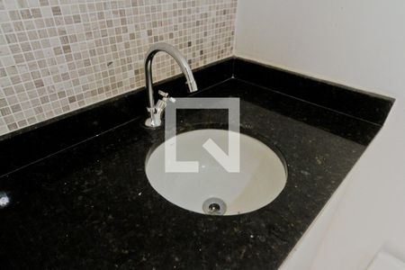 Lavabo de casa de condomínio à venda com 2 quartos, 65m² em Vila Mangalot, São Paulo