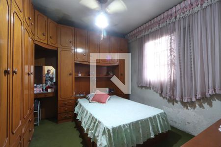 Quarto 1 de casa para alugar com 2 quartos, 90m² em Jardim Santa Adelia, São Paulo