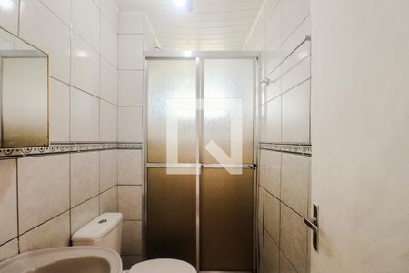 Banheiro de apartamento para alugar com 1 quarto, 56m² em Jardim Itu, Porto Alegre