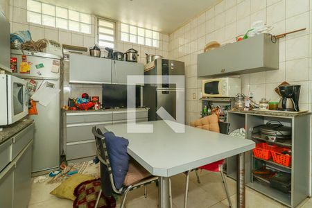 Casa à venda com 337m², 3 quartos e 4 vagas Casa à venda com 337m², 3 quartos e 4 vagasCozinha