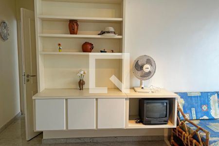 Sala de apartamento para alugar com 1 quarto, 70m² em Gonzaga , Santos