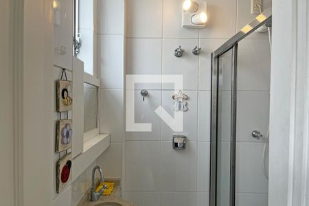 Banheiro do Quarto de apartamento para alugar com 1 quarto, 70m² em Gonzaga , Santos