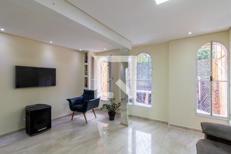 Sala de casa para alugar com 4 quartos, 152m² em Jardim Maia, Guarulhos