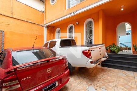 Casa à venda com 152m², 4 quartos e 3 vagas Casa à venda com 152m², 4 quartos e 3 vagasGaragem