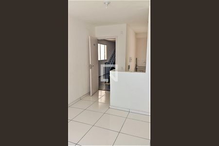 Sala de apartamento para alugar com 2 quartos, 38m² em Jardim das Margaridas, Salvador