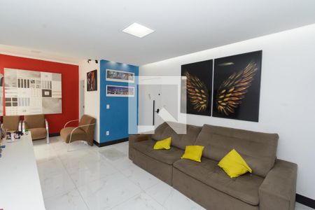 Sala de apartamento à venda com 3 quartos, 190m² em Jardim Industrial, Contagem