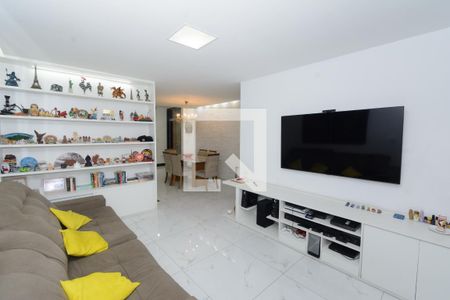 Sala de apartamento à venda com 3 quartos, 190m² em Jardim Industrial, Contagem