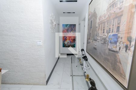 Corredor Acesso aos Quartos de apartamento à venda com 3 quartos, 190m² em Jardim Industrial, Contagem