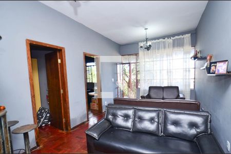 Sala de casa à venda com 4 quartos, 360m² em Vera Cruz, Belo Horizonte