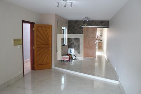 Sala de casa à venda com 4 quartos, 240m² em Osvaldo Cruz, São Caetano do Sul