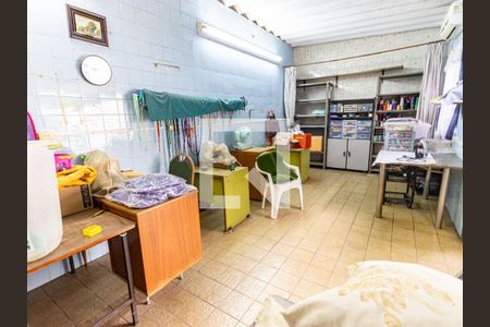 Casa para alugar com 240m², 3 quartos e 4 vagas Casa para alugar com 240m², 3 quartos e 4 vagasÁrea comum