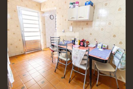 Casa para alugar com 240m², 3 quartos e 4 vagas Casa para alugar com 240m², 3 quartos e 4 vagasCozinha