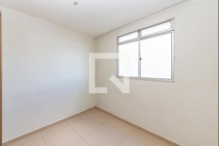 Quarto 2 de apartamento para alugar com 2 quartos, 44m² em Cabral, Contagem