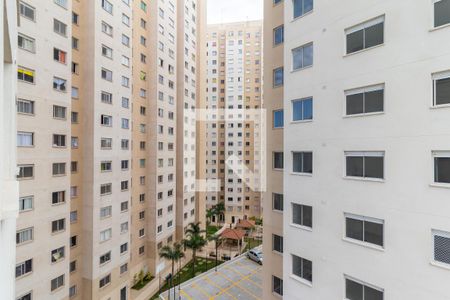 Vista da Sala/Cozinha de apartamento para alugar com 2 quartos, 34m² em Colônia (zona Leste), São Paulo