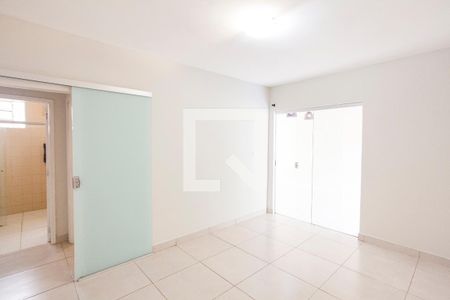 Sala 2 de casa para alugar com 5 quartos, 300m² em Tibery, Uberlândia