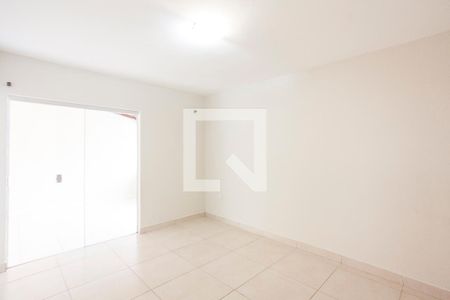 Sala 2 de casa para alugar com 5 quartos, 300m² em Tibery, Uberlândia