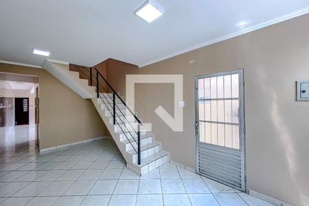 Sala de casa para alugar com 4 quartos, 200m² em Vila Diva (zona Leste), São Paulo