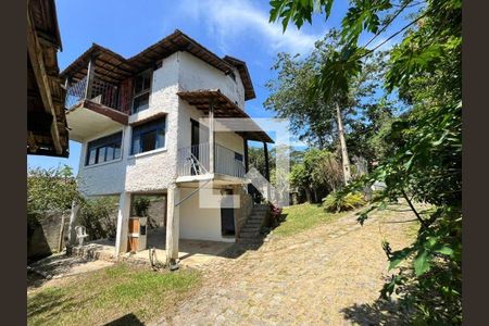 Casa à venda com 3 quartos, 180m² em Engenho do Mato, Niterói