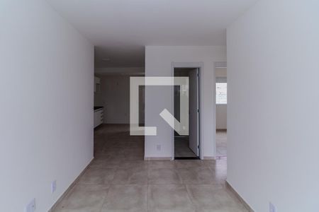Sala de apartamento para alugar com 2 quartos, 48m² em Vila Paulo Silas, São Paulo