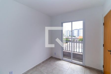 Sala de apartamento para alugar com 2 quartos, 48m² em Vila Paulo Silas, São Paulo