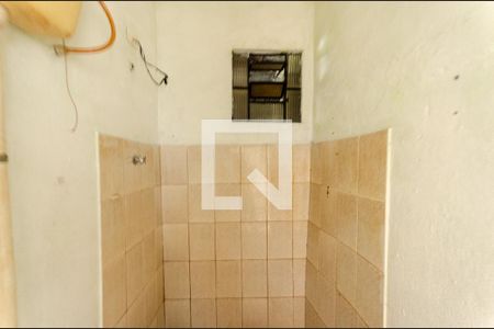 Suíte - banheiro de casa de condomínio para alugar com 1 quarto, 45m² em Vila Zat, São Paulo