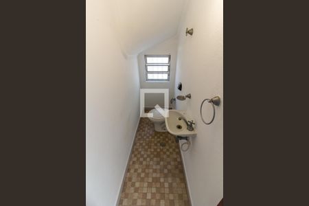 Lavabo de casa para alugar com 3 quartos, 162m² em Lapa, São Paulo