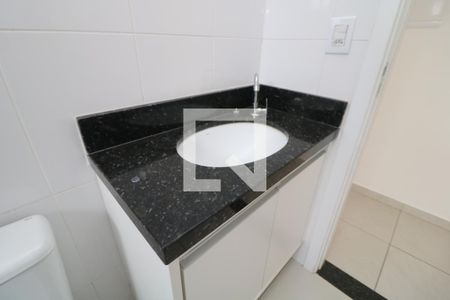 Banheiro de kitnet/studio para alugar com 1 quarto, 25m² em Vila Formosa, São Paulo