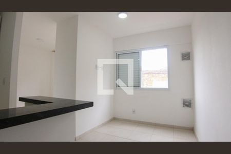 Sala / Cozinha de apartamento para alugar com 1 quarto, 25m² em Vila Formosa, São Paulo