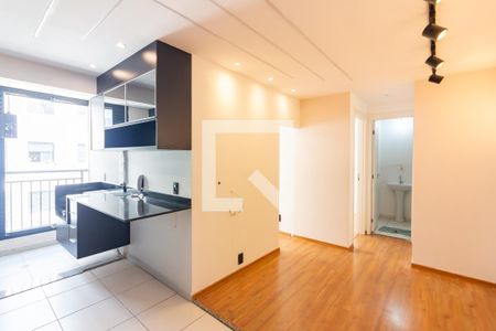 Sala  de apartamento para alugar com 2 quartos, 37m² em Padroeira, Osasco