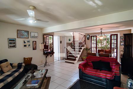 sala de casa à venda com 3 quartos, 120m² em Pechincha, Rio de Janeiro