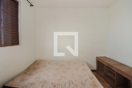 Quarto 1 de apartamento para alugar com 2 quartos, 60m² em Rubem Berta, Porto Alegre