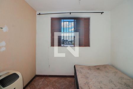 Quarto 1 de apartamento para alugar com 2 quartos, 60m² em Rubem Berta, Porto Alegre