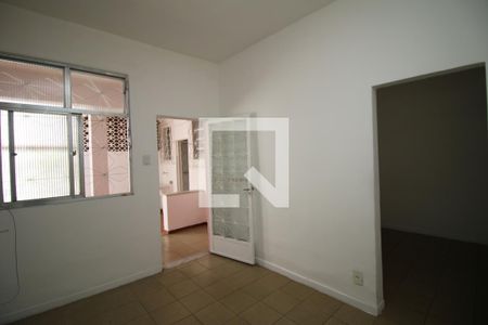 Sala de casa para alugar com 1 quarto, 50m² em Irajá, Rio de Janeiro