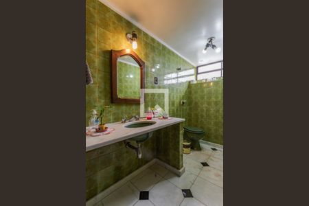 Casa à venda com 424m², 3 quartos e 4 vagas Casa à venda com 424m², 3 quartos e 4 vagasBanheiro