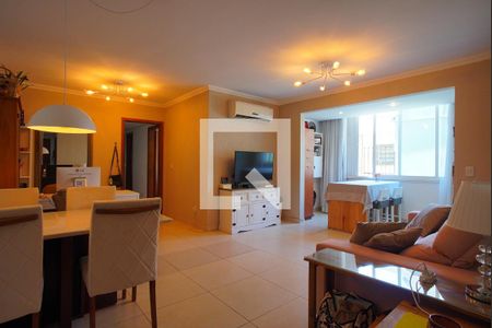 Sala de apartamento à venda com 4 quartos, 128m² em Petrópolis, Porto Alegre