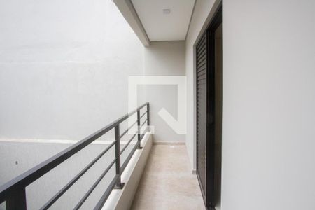 Varanda Suíte 1 de casa à venda com 3 quartos, 230m² em Vila Cordeiro, São Paulo