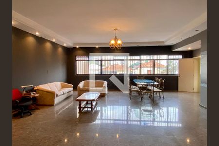 Sala de casa para alugar com 4 quartos, 200m² em Mirandópolis, São Paulo