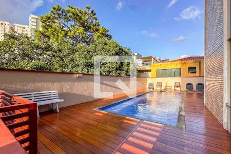 Apartamento à venda com 100m², 3 quartos e 2 vagas Apartamento à venda com 100m², 3 quartos e 2 vagasÁrea comum - Piscina