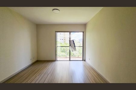 Sala de apartamento para alugar com 3 quartos, 100m² em Vila Sofia, São Paulo