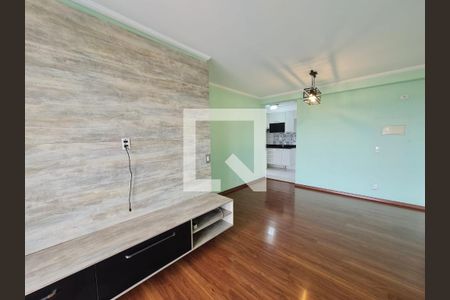 Sala  de apartamento à venda com 3 quartos, 76m² em Picanço, Guarulhos